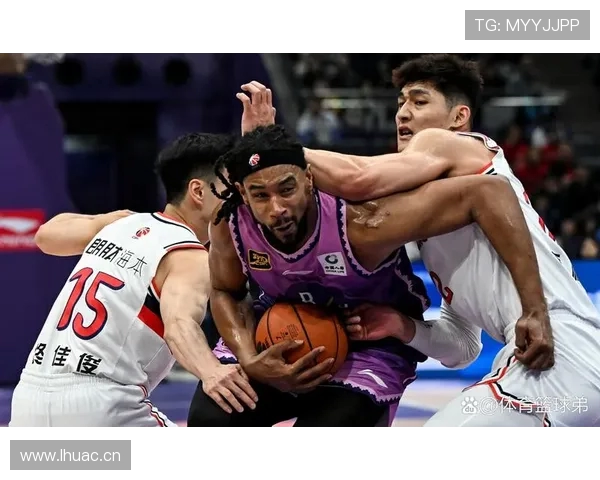 广州男篮引进委内瑞拉国家队体能教练里卡多洛佩兹助力球队新赛季